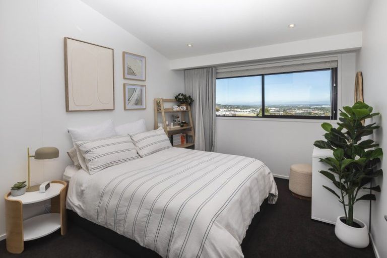 Photo of property in 293 Cannon Hill Crescent, Mount Pleasant, Christchurch, 8081
