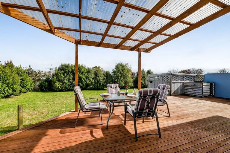 Photo of property in 401 Waihi Road, Normanby, Hawera, 4614