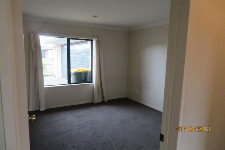 Photo of property in 205 Kilkenny Drive, East Tamaki Heights, Auckland, 2016