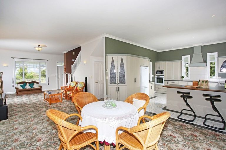 Photo of property in 26 Ernest George Drive, Karaka, Papakura, 2580