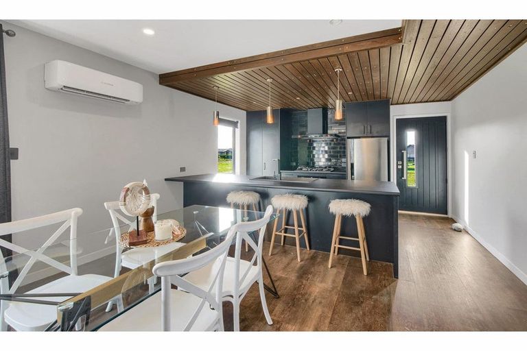 Photo of property in 1 Hampton Drive, Swannanoa, 7692