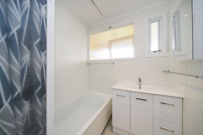 Photo of property in 79 Robinson Crescent, Westbrook, Palmerston North, 4412