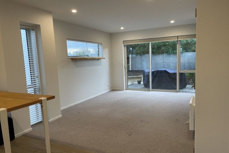 Photo of property in 1/160 Hills Road, Edgeware, Christchurch, 8013