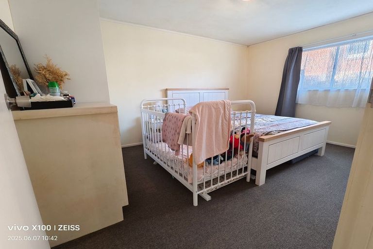 Photo of property in 1/27 Kerswill Place, Pakuranga, Auckland, 2010