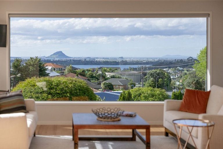 Photo of property in 98 Waikite Road, Welcome Bay, Tauranga, 3175