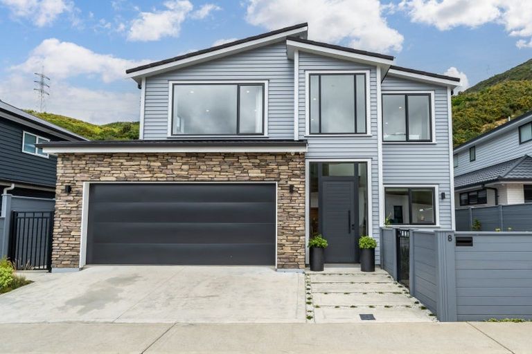 Photo of property in 8 Ramarama Lane, Crofton Downs, Wellington, 6035