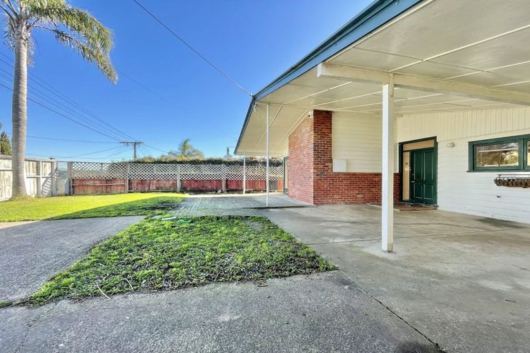 Photo of property in 2/17 Spencer Terrace, Hauraki, Auckland, 0622