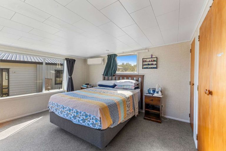 Photo of property in 19 Pukatea Street, Inglewood, 4330