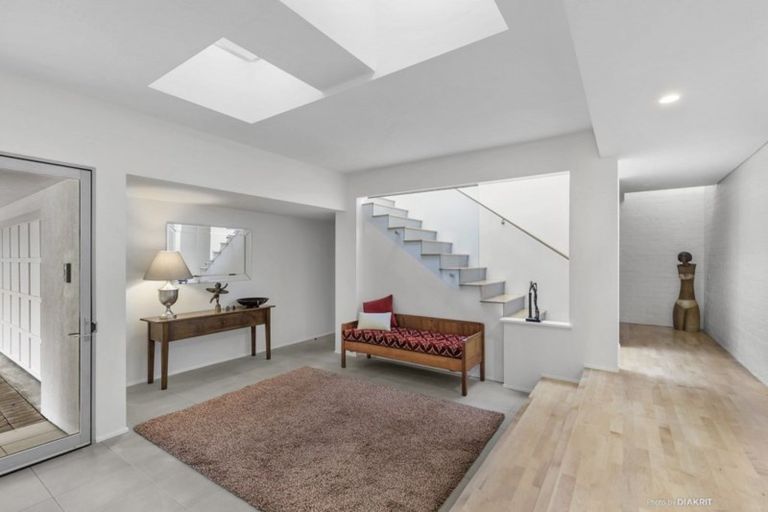 Photo of property in 3 Poplar Grove, Thorndon, Wellington, 6011