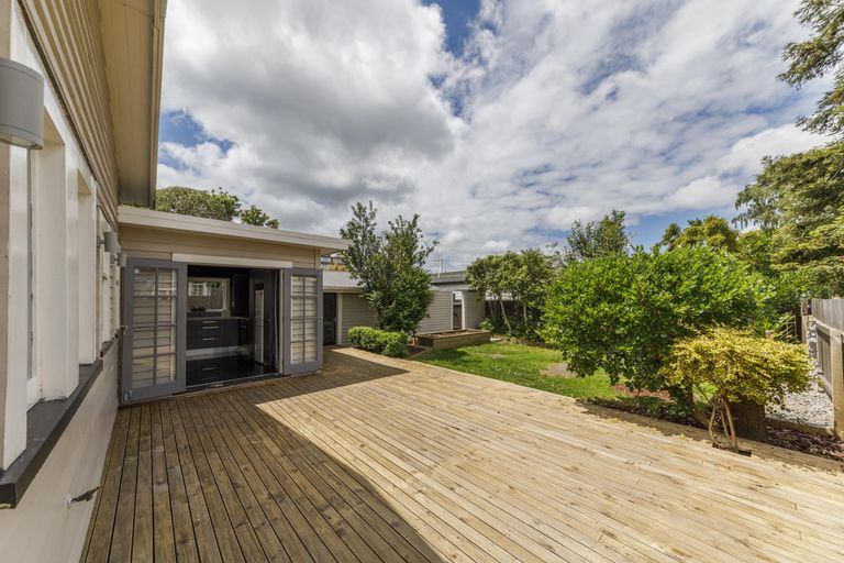 Photo of property in 308 Ferguson Street, Palmerston North, 4410