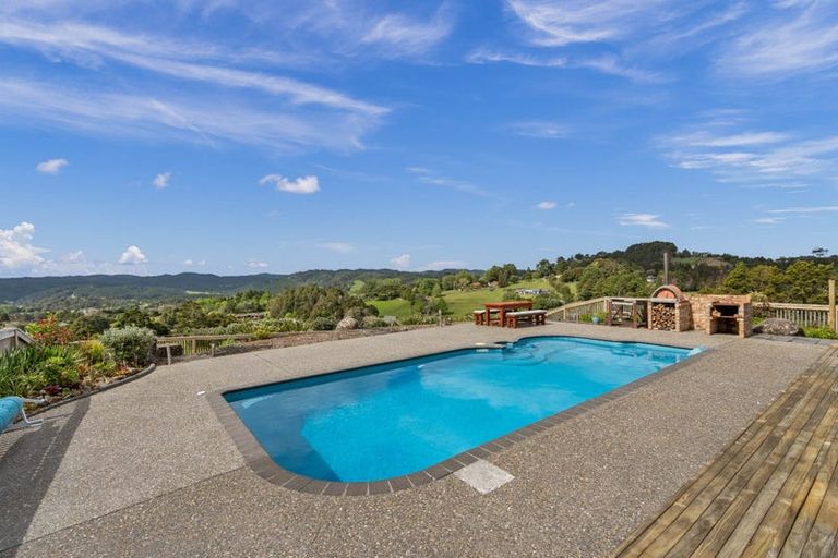 Photo of property in 30 Galliard Way, Kauri, 0185