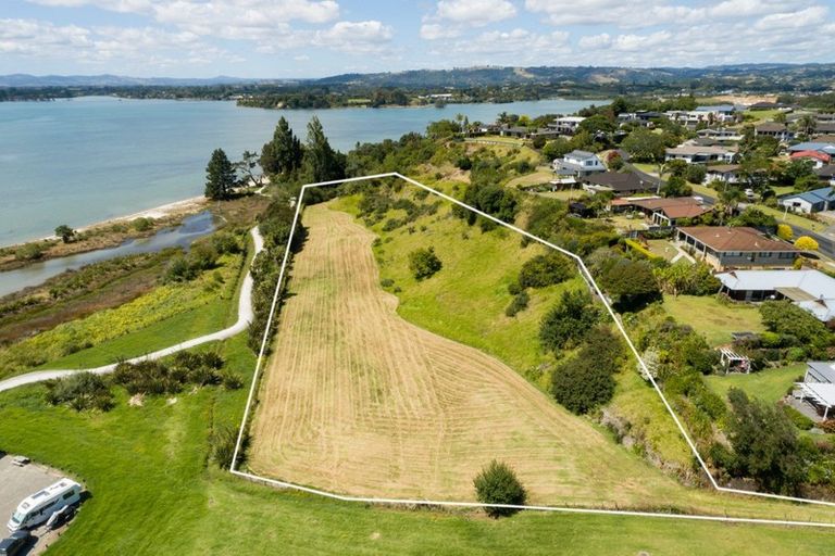 Photo of property in 11 Margaret Drive, Omokoroa, 3114