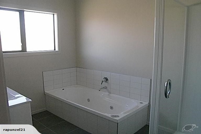 Photo of property in 4 Moston Grove, Churton Park, Wellington, 6037