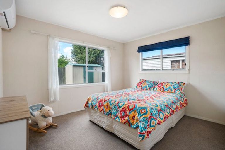 Photo of property in 7 Glengowan Place, Conifer Grove, Takanini, 2112