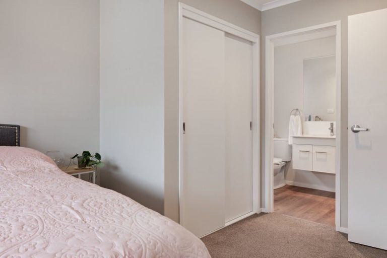 Photo of property in 17 Te Wharo Drive, Papamoa, 3118