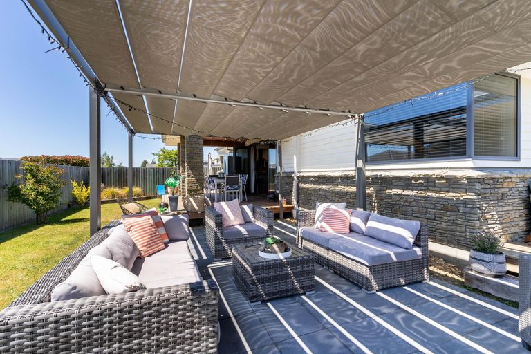 Photo of property in 27 Rhoboro Road, Twizel, 7901