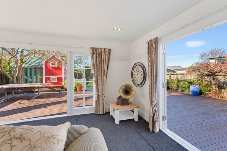 Photo of property in 40 North Parade, Richmond, Christchurch, 8013