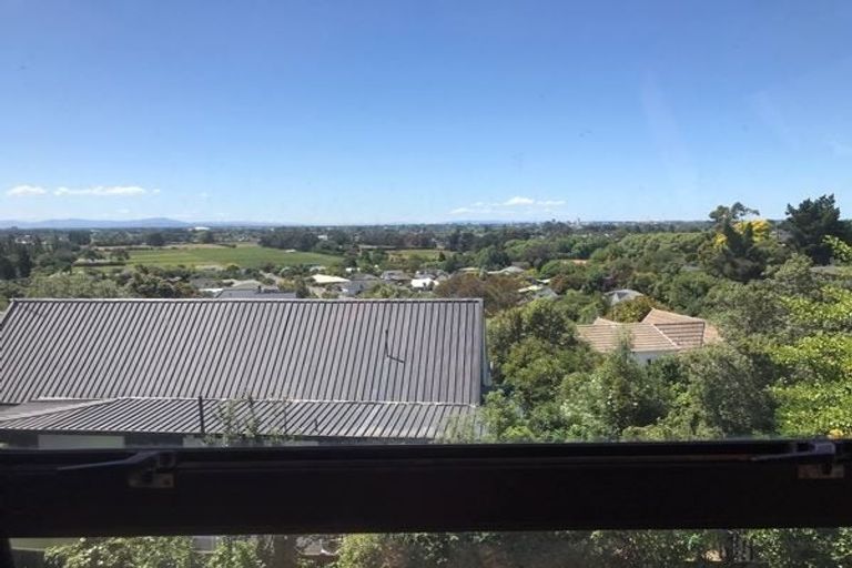 Photo of property in 28 Sedgwick Way, Westmorland, Christchurch, 8025