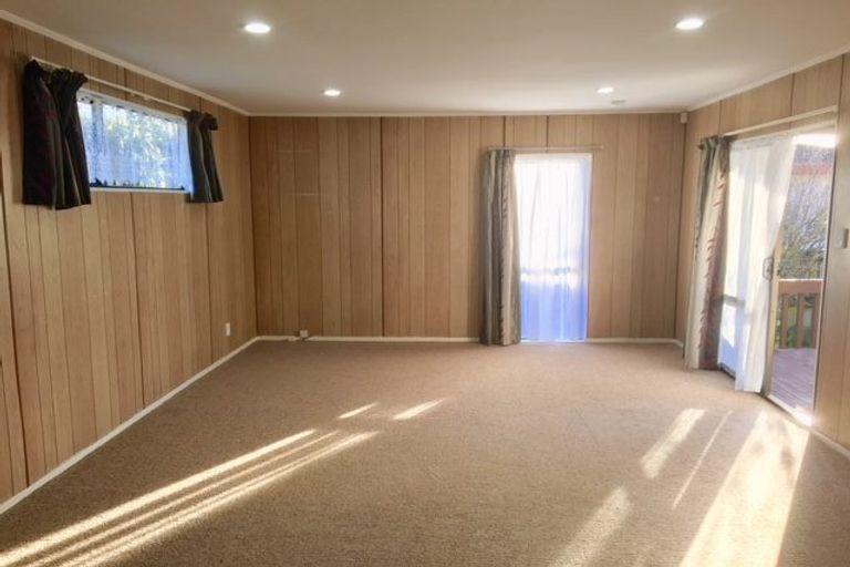 Photo of property in 1/143 Te Irirangi Drive, Flat Bush, Auckland, 2019