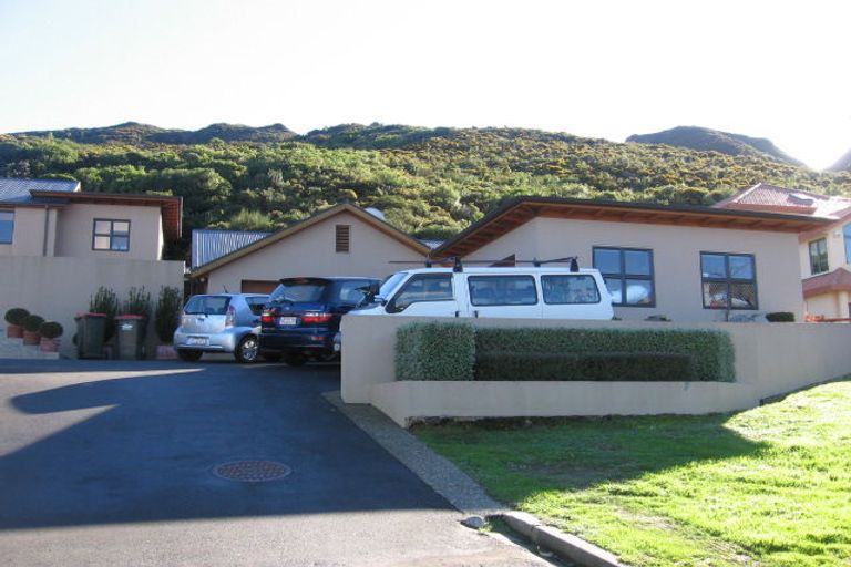 Photo of property in 13 Ridvan Grove, Ngaio, Wellington, 6035