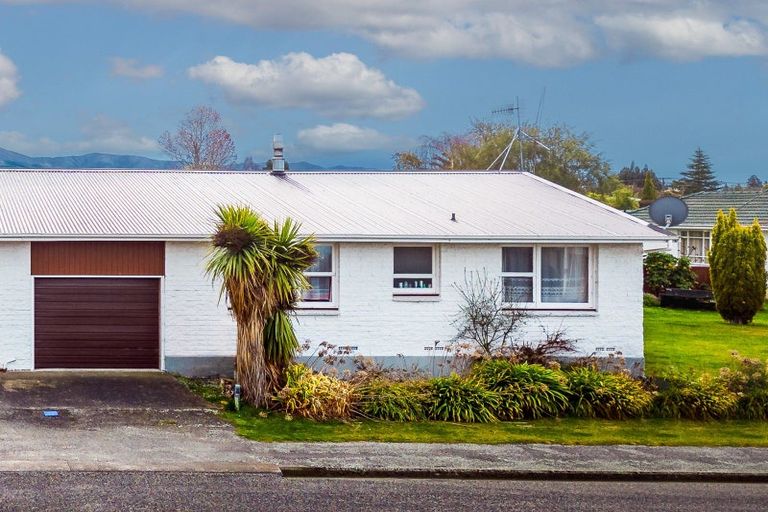 Photo of property in 14 Opie Street, Waimate, 7924