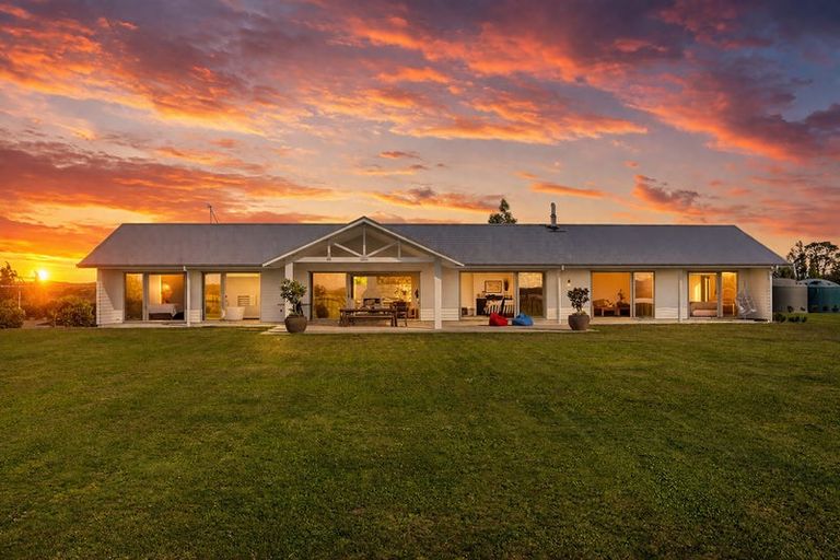 Photo of property in 470 Porangahau Road, Waipukurau, 4282