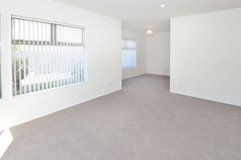 Photo of property in 1/494 Hibiscus Coast Highway, Orewa, 0931