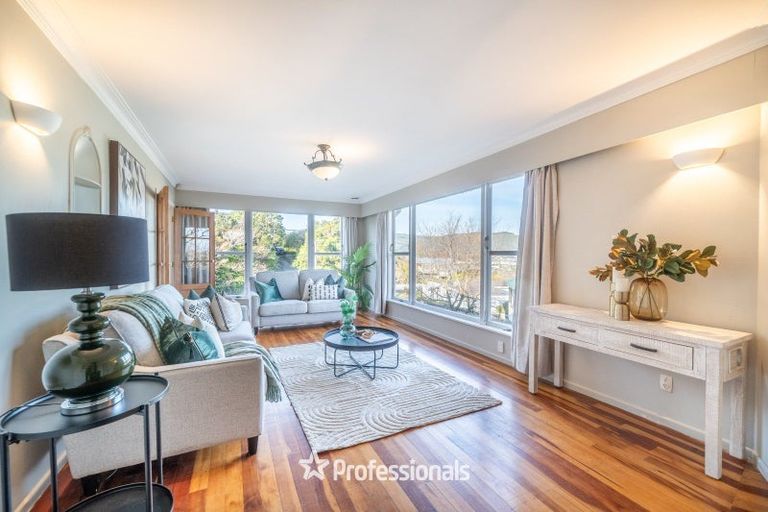 Photo of property in 22 Vista Grove, Kelson, Lower Hutt, 5010