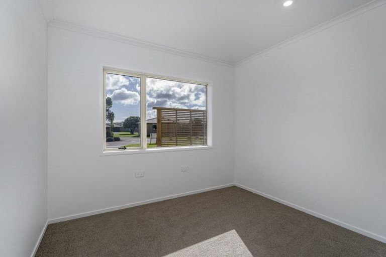 Photo of property in 8 Seascape Avenue, Whitianga, 3510