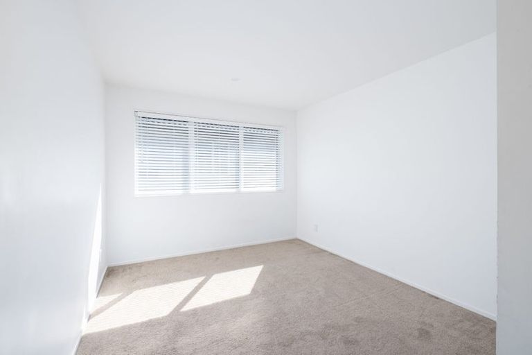 Photo of property in 20 Pikao Place, East Tamaki, Auckland, 2016