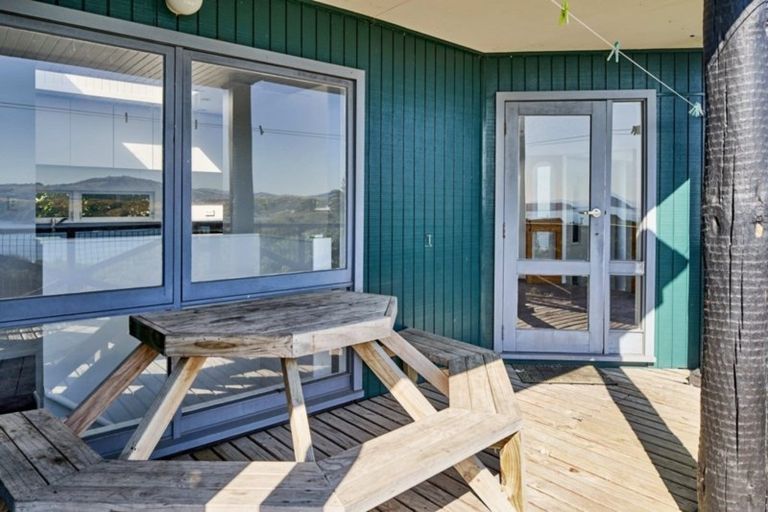 Photo of property in 29 The Track, Plimmerton, Porirua, 5026