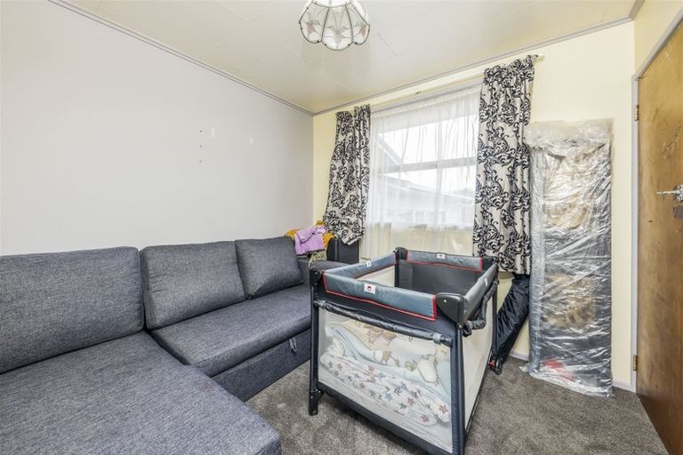 Photo of property in 14 Duggan Avenue, Mangere, Auckland, 2022