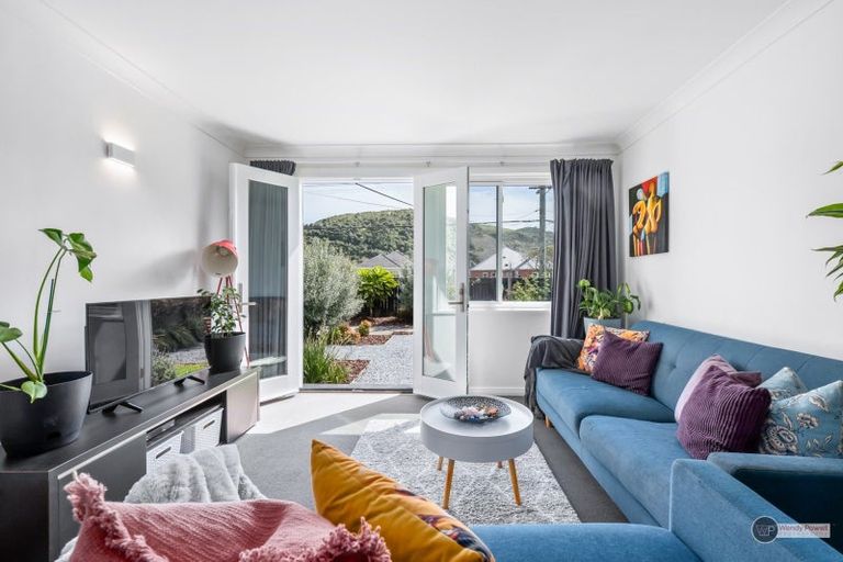 Photo of property in 132 Reynolds Street, Taita, Lower Hutt, 5011