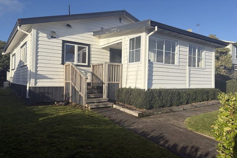 Photo of property in 14 Sain Crescent, Morrinsville, 3300