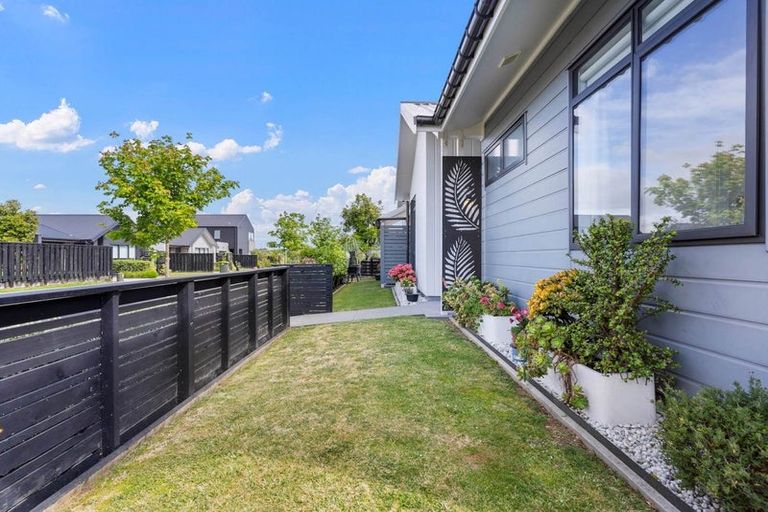 Photo of property in 2 Pinto Road, Pukekohe, 2120