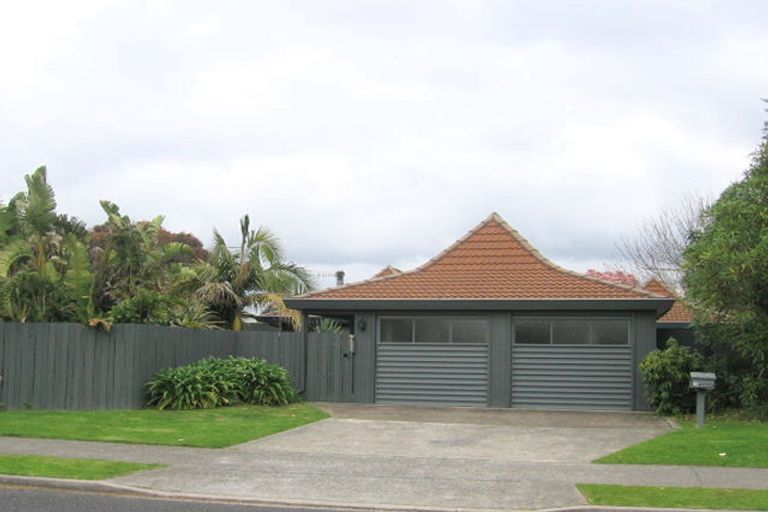Photo of property in 11 Hinewa Road, Otumoetai, Tauranga, 3110