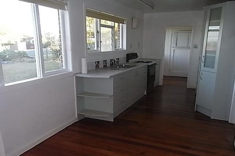 Photo of property in 83 Bradbury Road, Botany Downs, Auckland, 2010