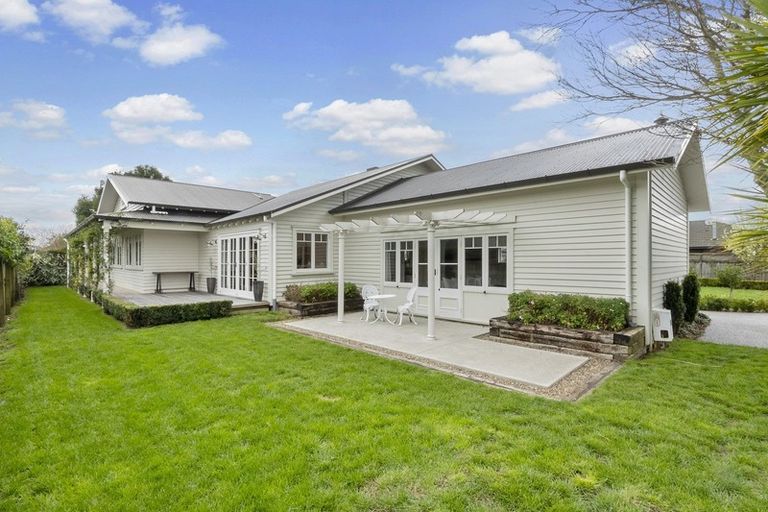 Photo of property in 16 Endeavour Avenue, Flagstaff, Hamilton, 3210