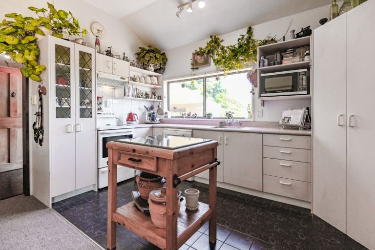 Photo of property in 736 Te Aute Road, Pakipaki, Hastings, 4172