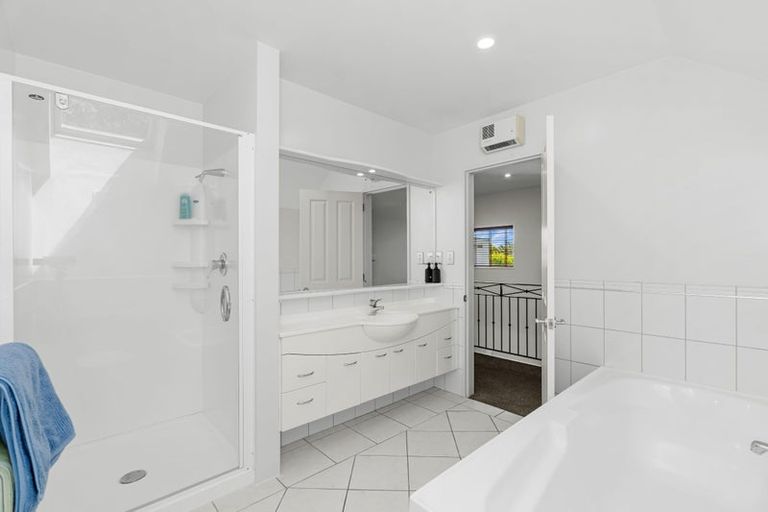 Photo of property in 18a Daresbury Lane, Fendalton, Christchurch, 8014