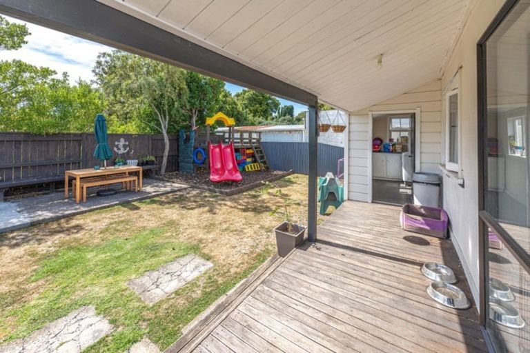 Photo of property in 3 Kelvin Street, Aramoho, Whanganui, 4500
