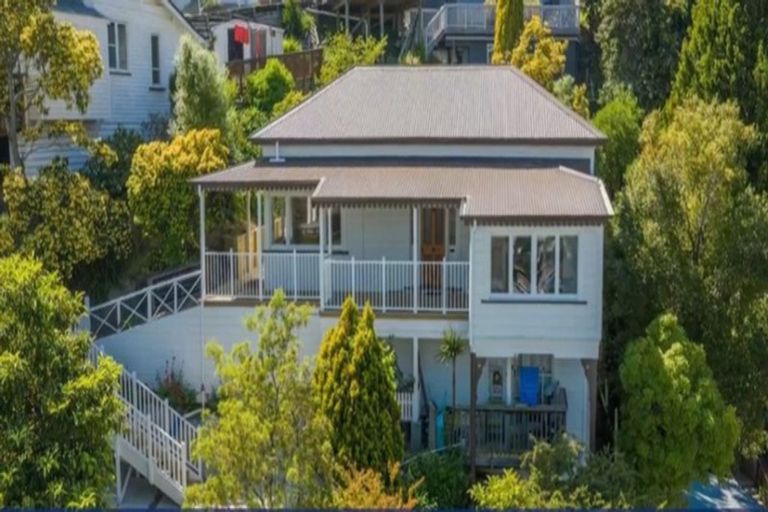 Photo of property in 5 Kowhai Road, Bluff Hill, Napier, 4110