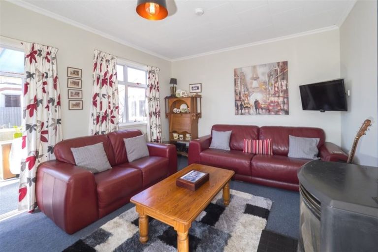 Photo of property in 19 Manchester Street, Tinwald, Ashburton, 7700