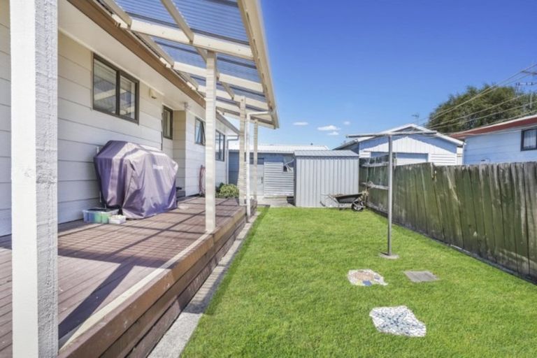 Photo of property in 18 Lloyd Drive, Nawton, Hamilton, 3200