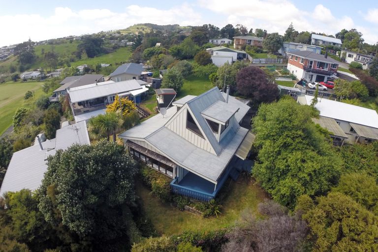 Photo of property in 44a Cross Street, Raglan, 3225