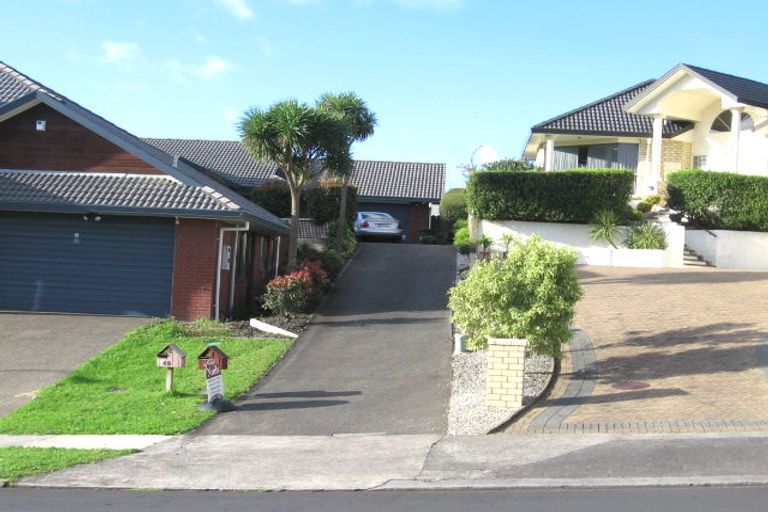 Photo of property in 1/40 Jane Eyre Drive, Somerville, Auckland, 2014