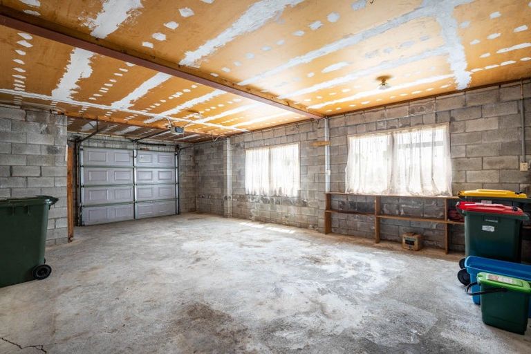 Photo of property in 2 Erica Place, Bell Block, New Plymouth, 4312