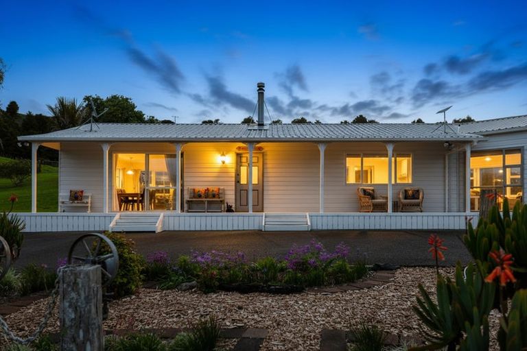 Photo of property in 269 Tomarata Valley Road, Wellsford, 0974