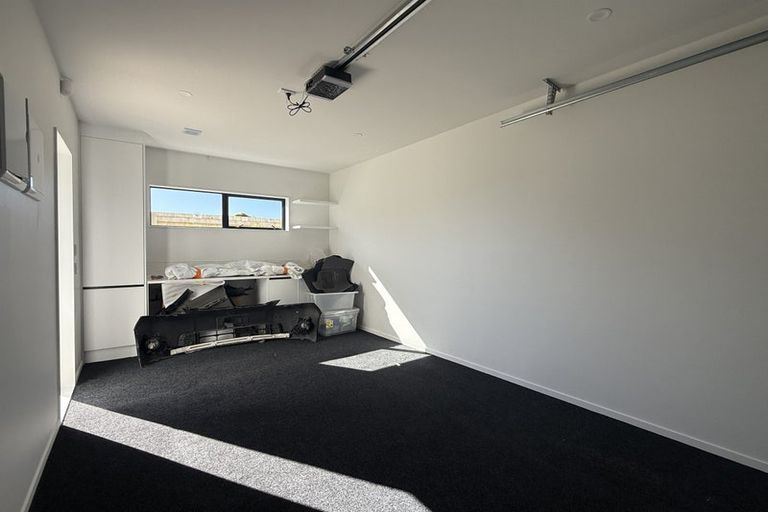 Photo of property in 33b Garadice Road, Rothesay Bay, Auckland, 0630