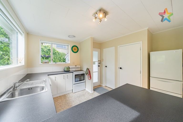 Photo of property in 19b Mulberry Street, Maungaraki, Lower Hutt, 5010